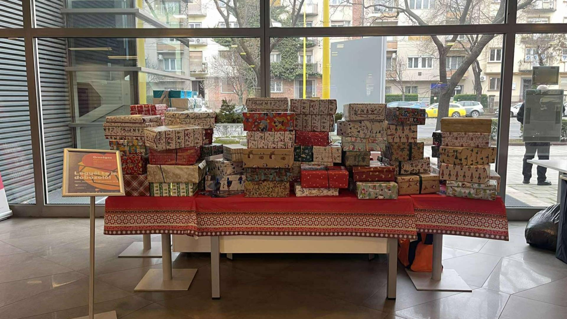TF-es összefogással rekordot döntött a cipősdoboz-akció